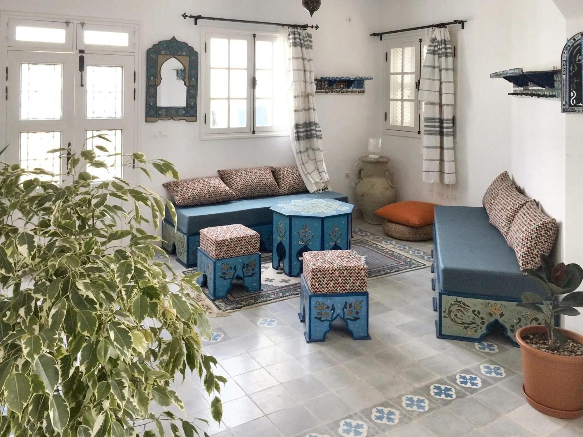 Spacious With Private Pool In Djerba *